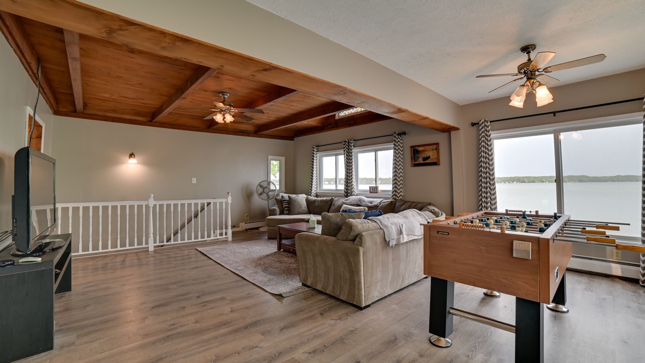 Photo of Livingroom in Seneca Falls