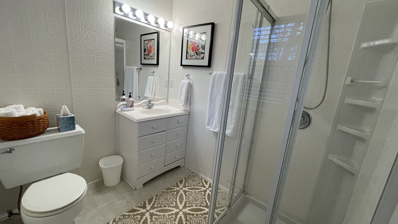 Photo of Bathroom in Lupton City