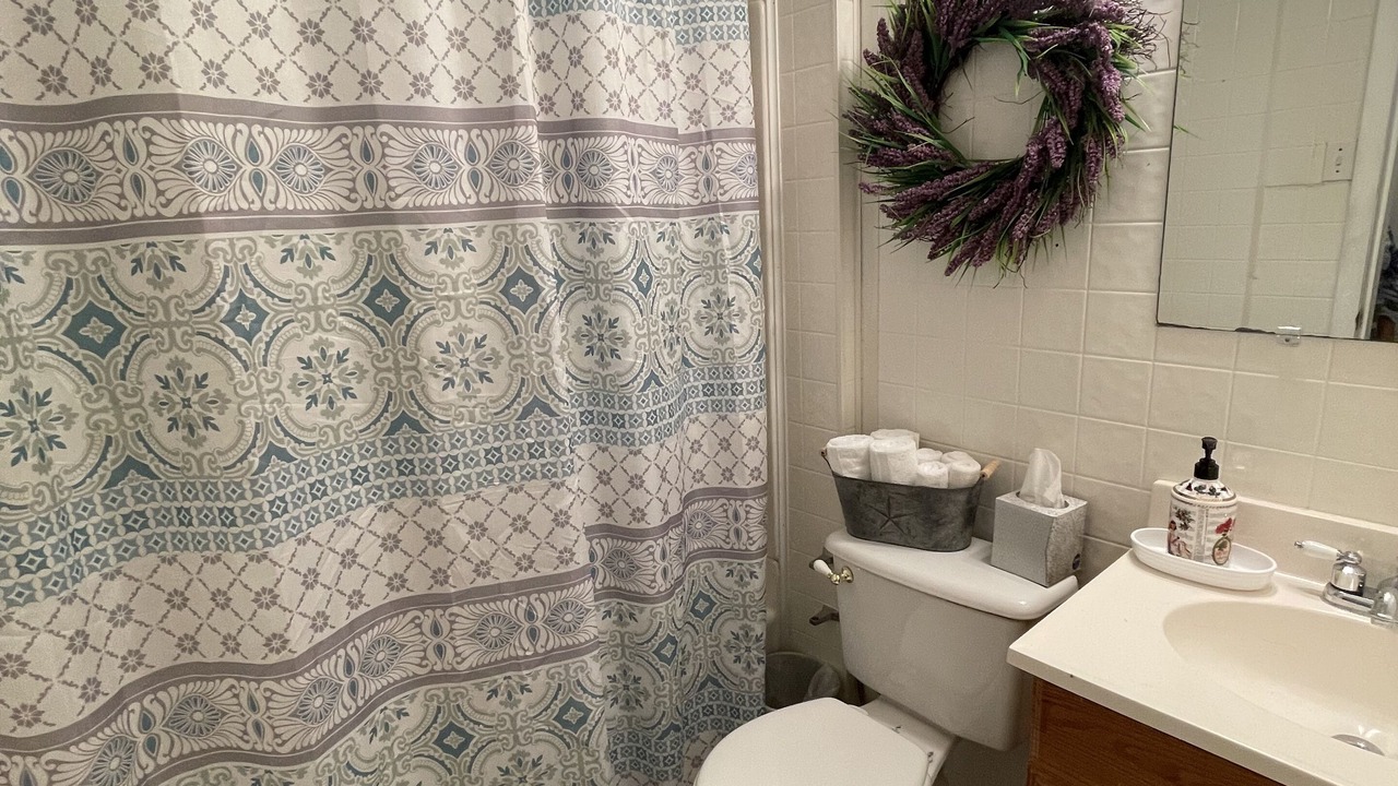 Photo of Bathroom in Lupton City