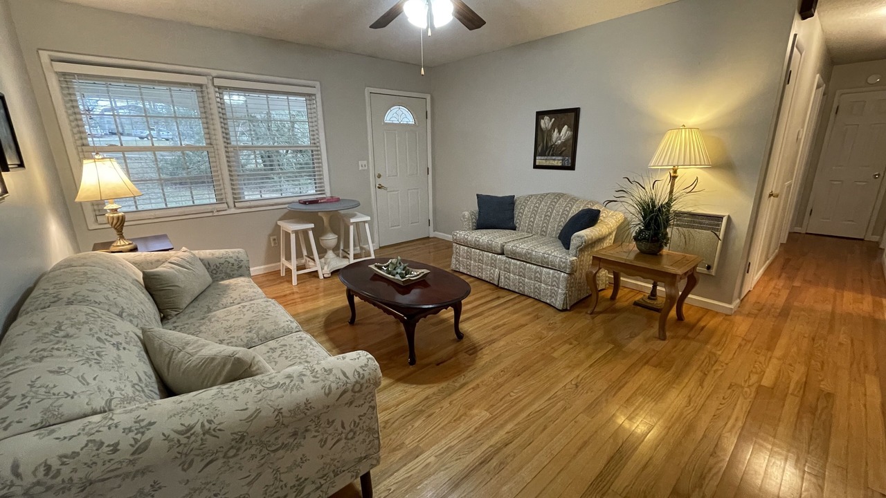 Photo of Livingroom in Lupton City