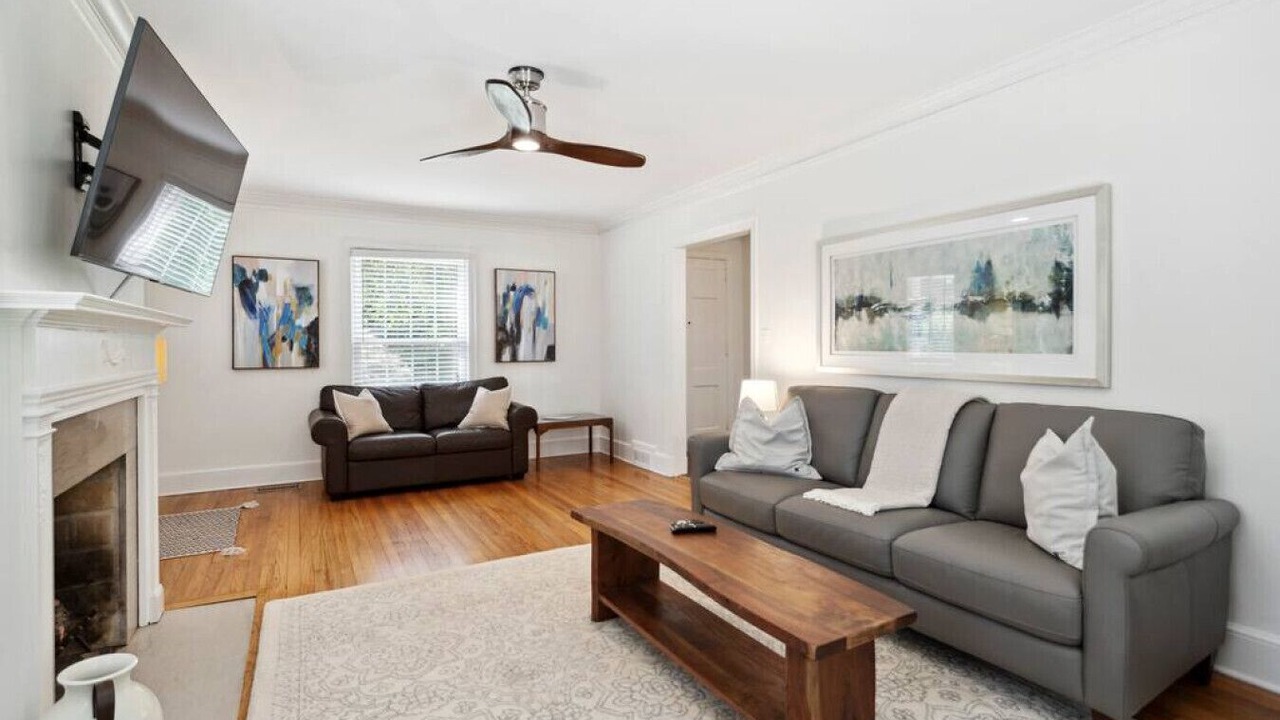 Photo of Livingroom in North Buckhead