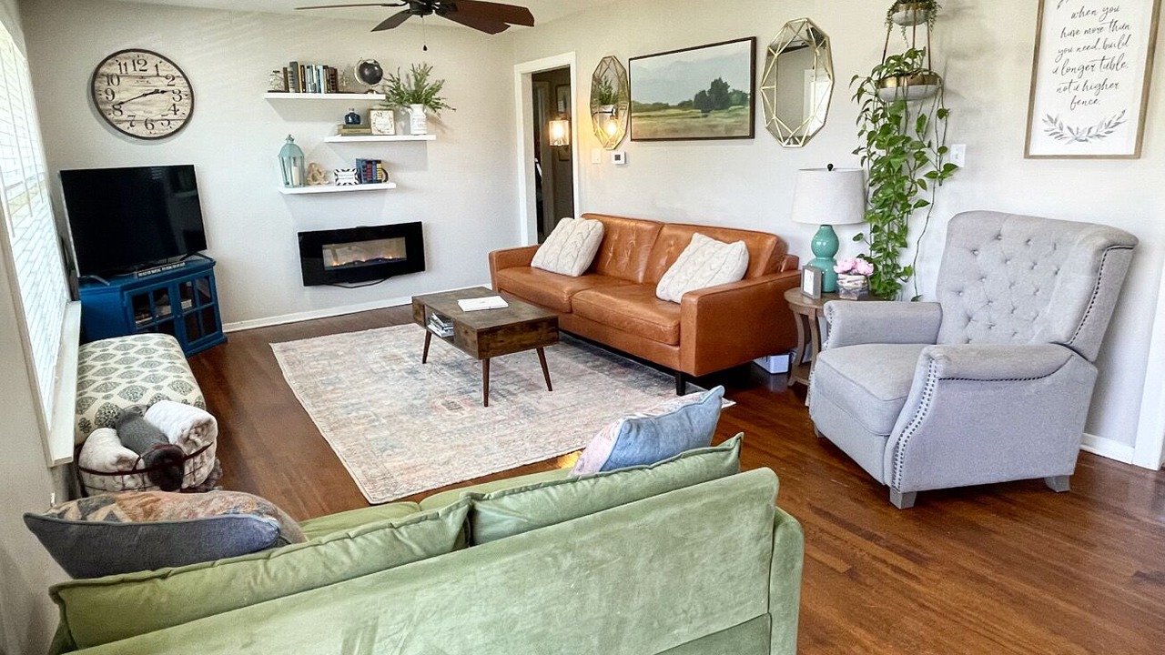 Photo of Livingroom in College Station