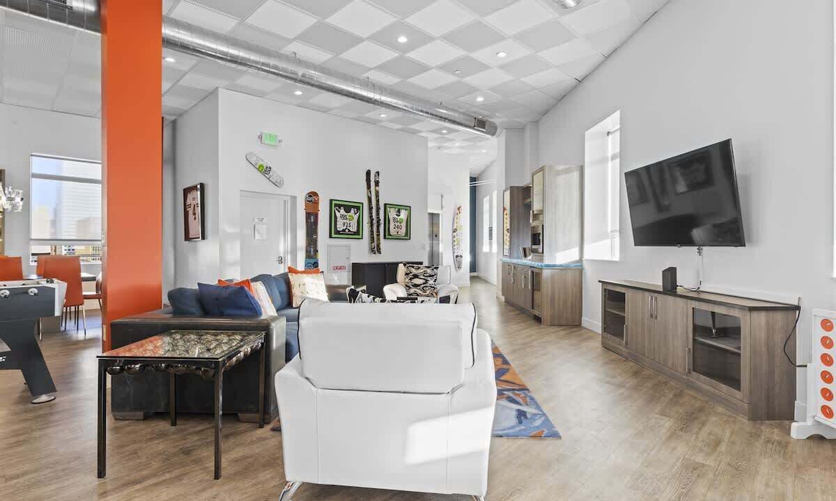 Photo of Livingroom in Downtown Denver