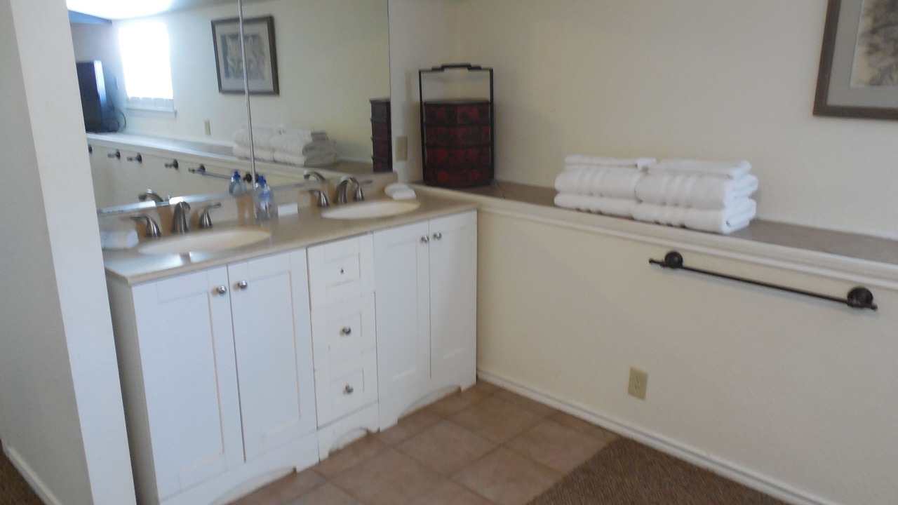 Photo of Bathroom in Mineola