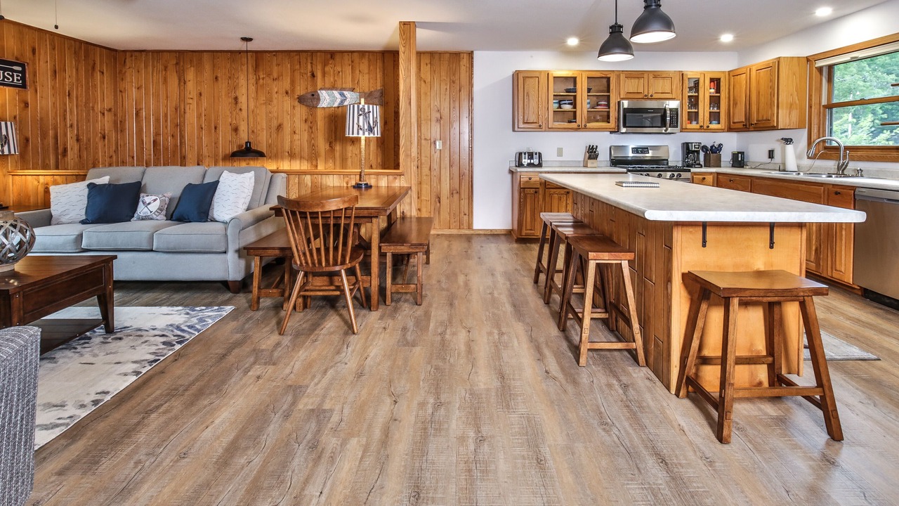 Photo of Bedroom in Minocqua