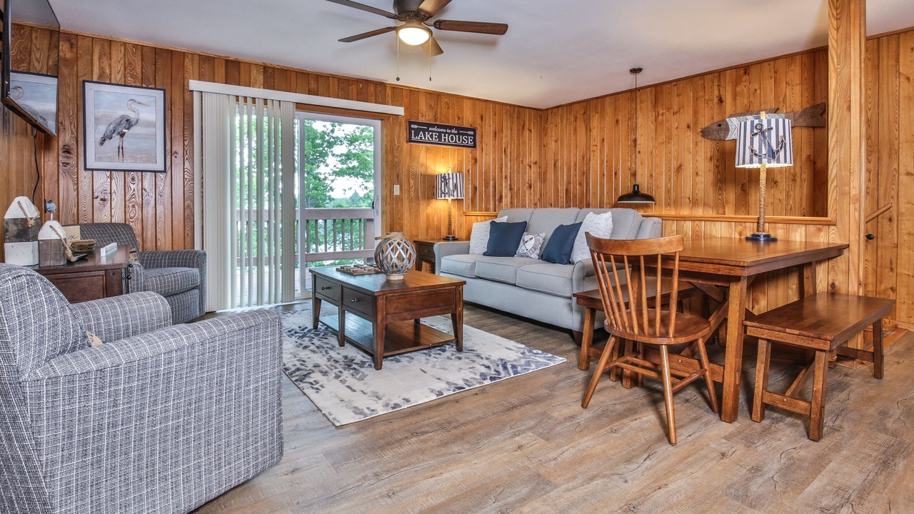 Photo of Bedroom in Minocqua
