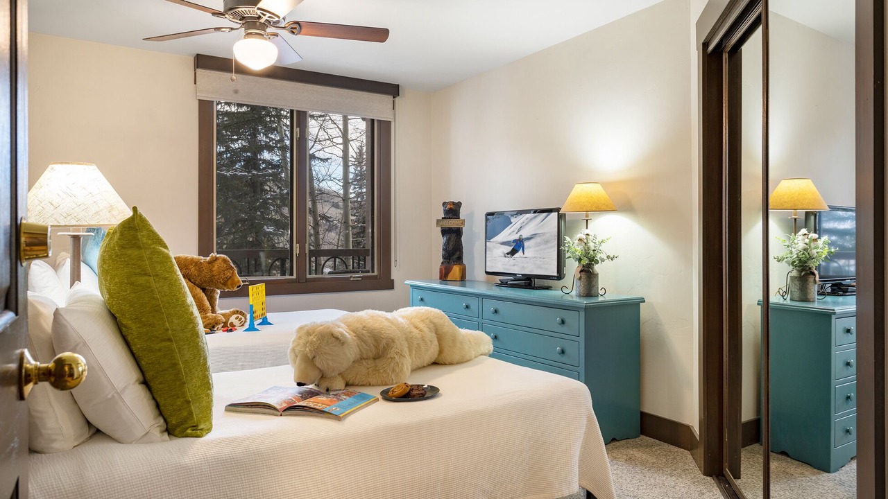 Photo of Bedroom in Highlands Townhomes