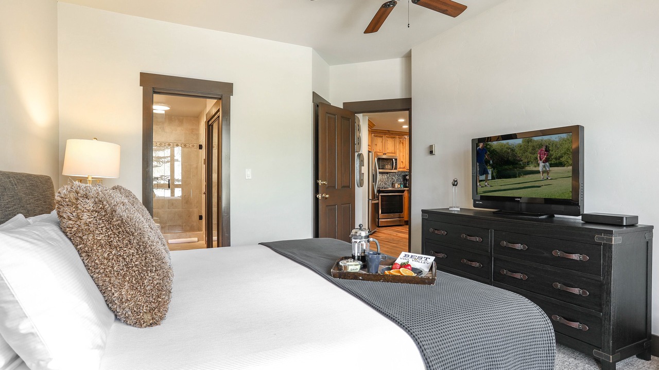 Photo of Bedroom in Highlands Townhomes