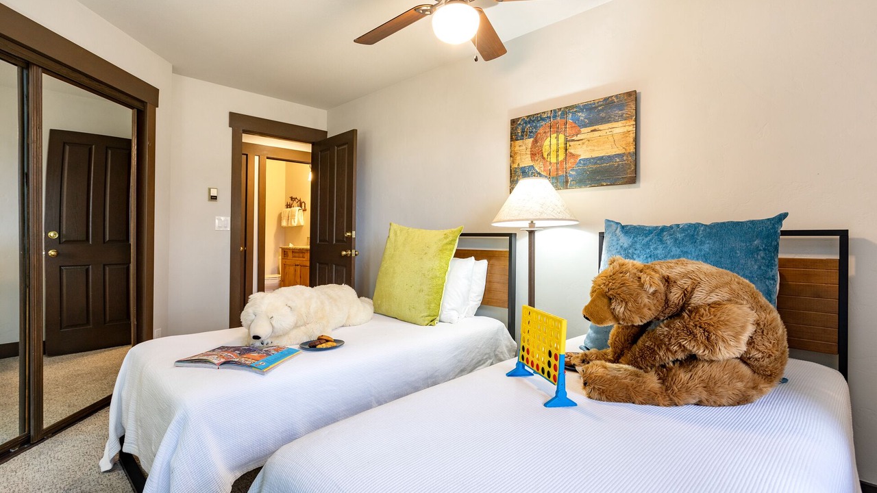 Photo of Bedroom in Highlands Townhomes