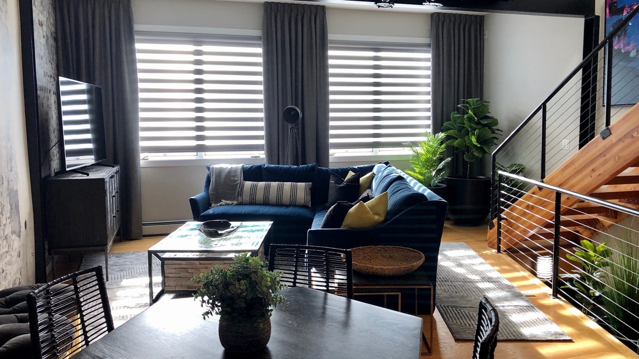 Photo of Livingroom in North Central Westminster