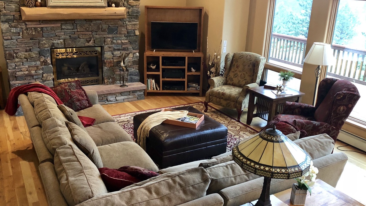 Photo of Bedroom in Evergreen Meadows