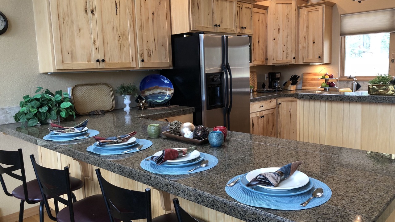 Photo of Kitchen in Evergreen Meadows