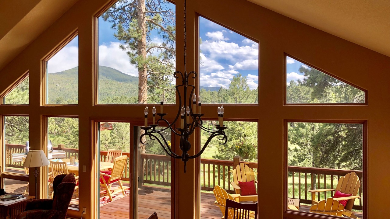 Photo of Bedroom in Evergreen Meadows