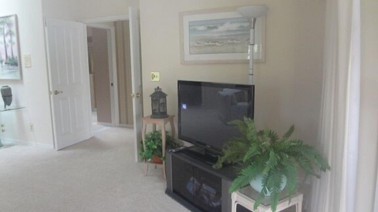 Photo of Livingroom in Kings Lake