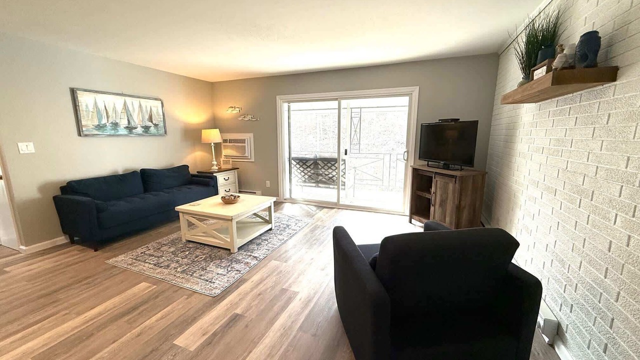 Photo of Livingroom in Bridgman
