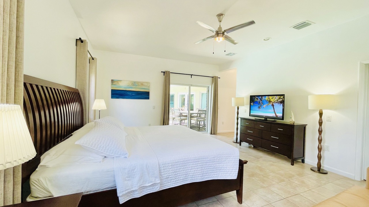 Photo of Bathroom in Dolphin Isles