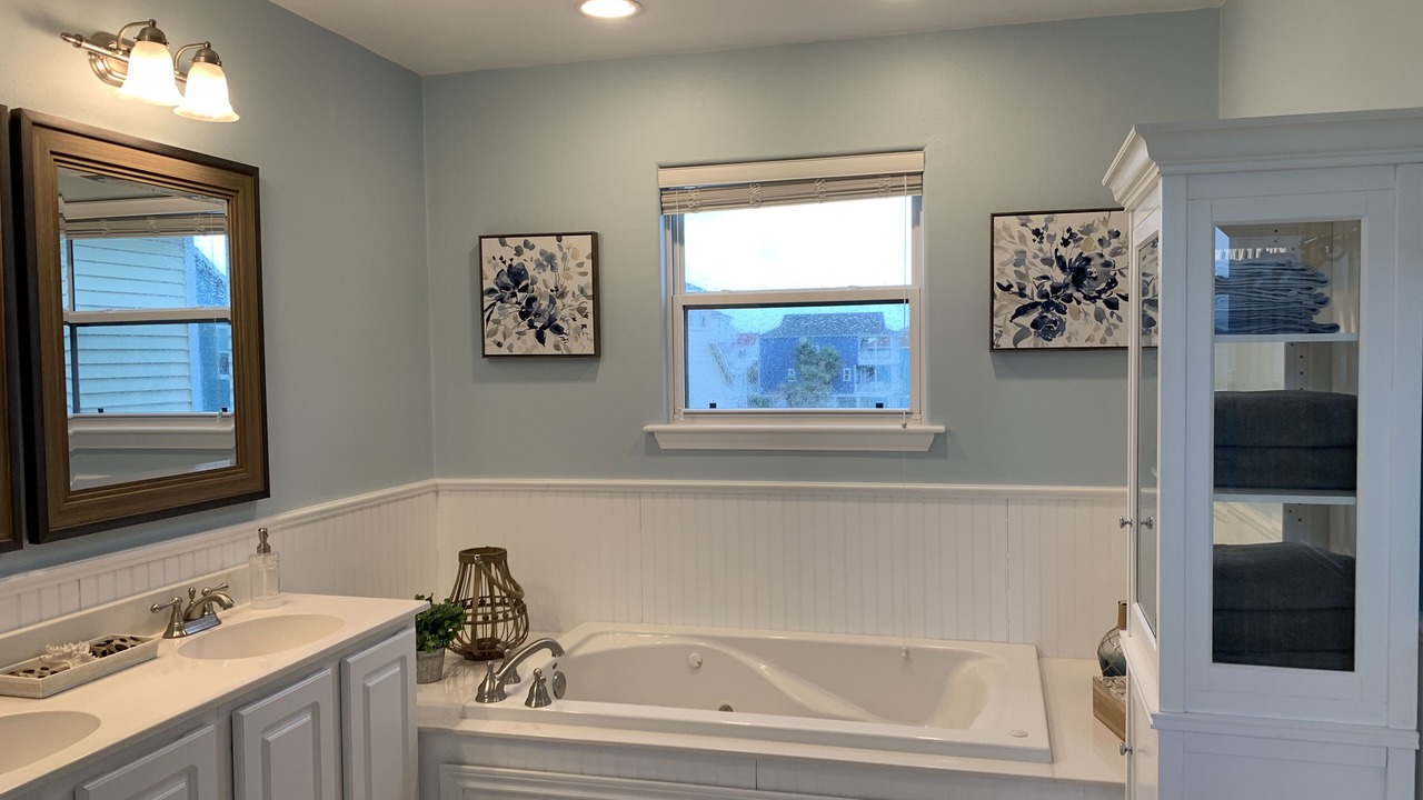 Photo of Bathroom in Pointe San Luis