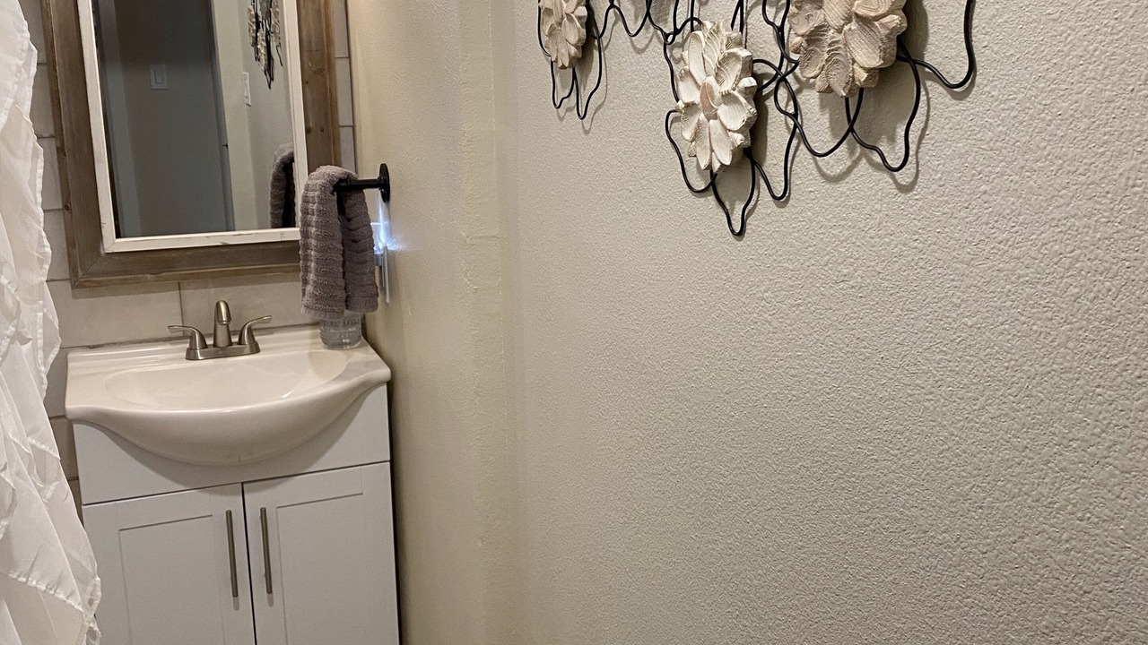 Photo of Bathroom in La Marque