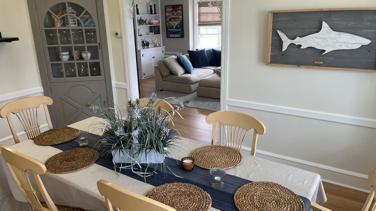 Photo of Livingroom in A-Zone