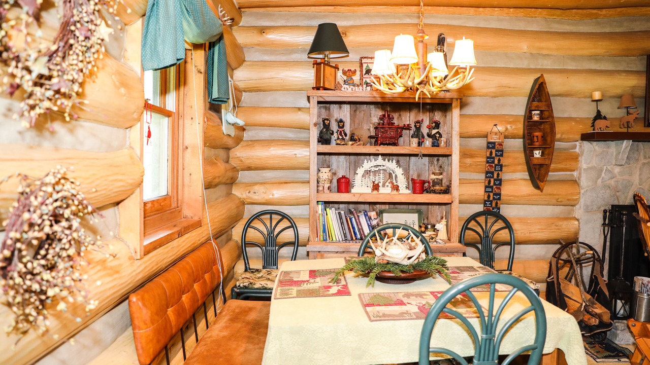 Photo of Livingroom in Hillsboro