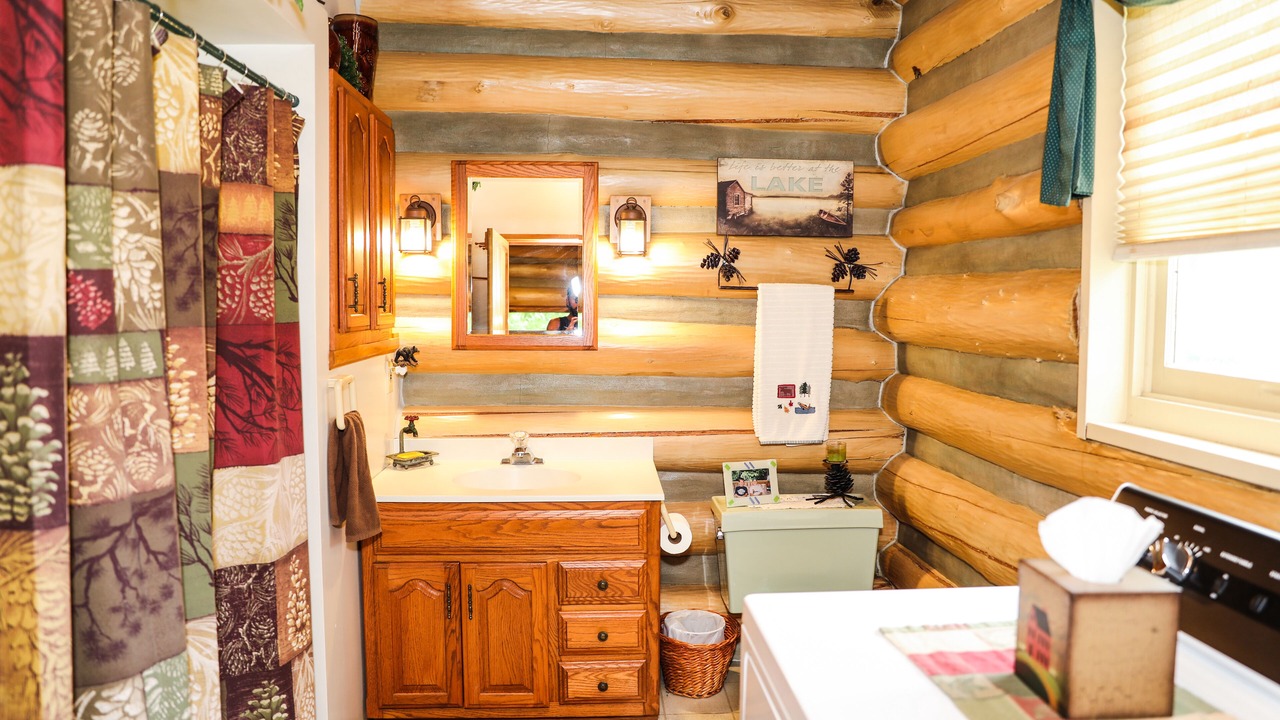 Photo of Bathroom in Hillsboro