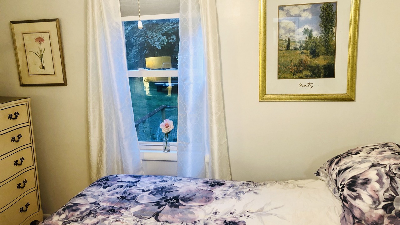 Photo of Bedroom in Wakefield-Peacedale