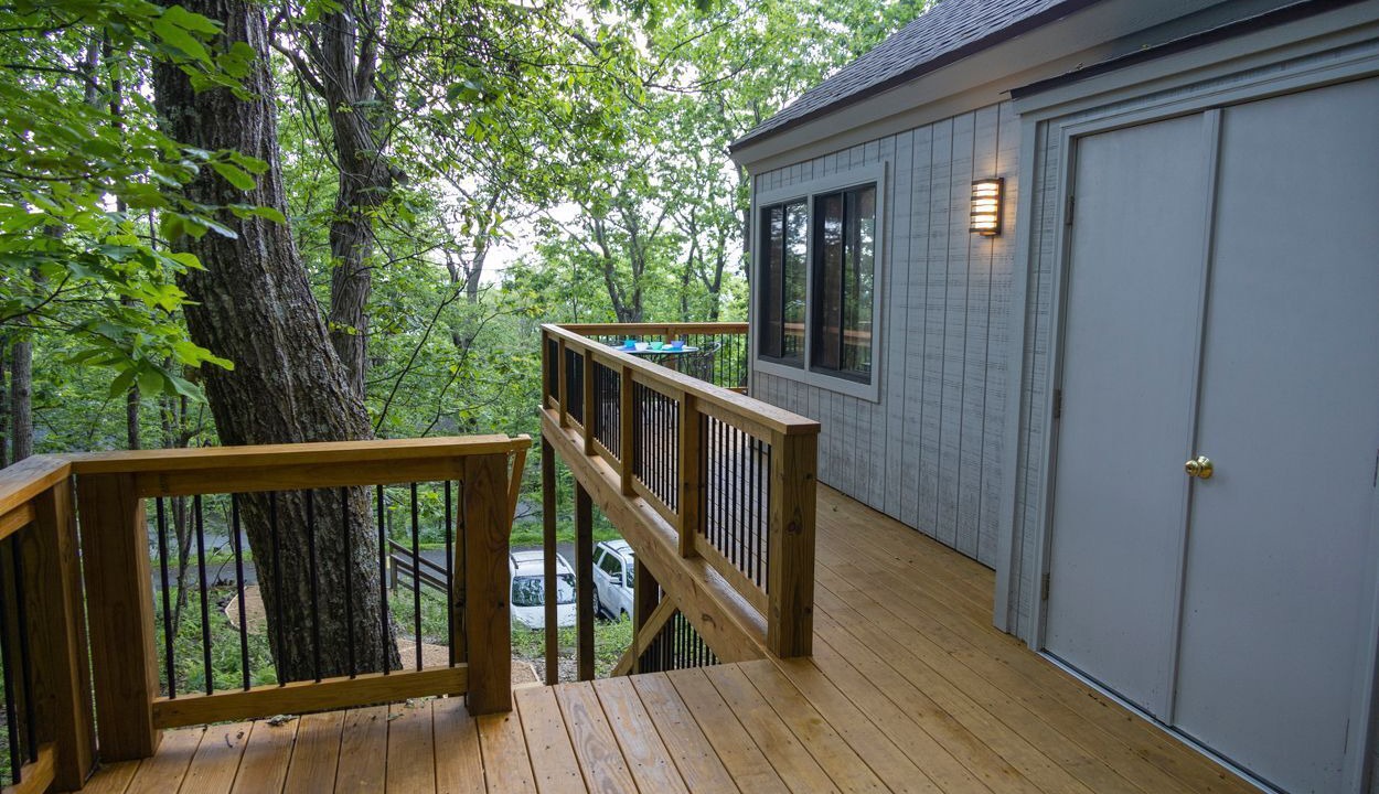 Photo of Patio Balcony in Wintergreen