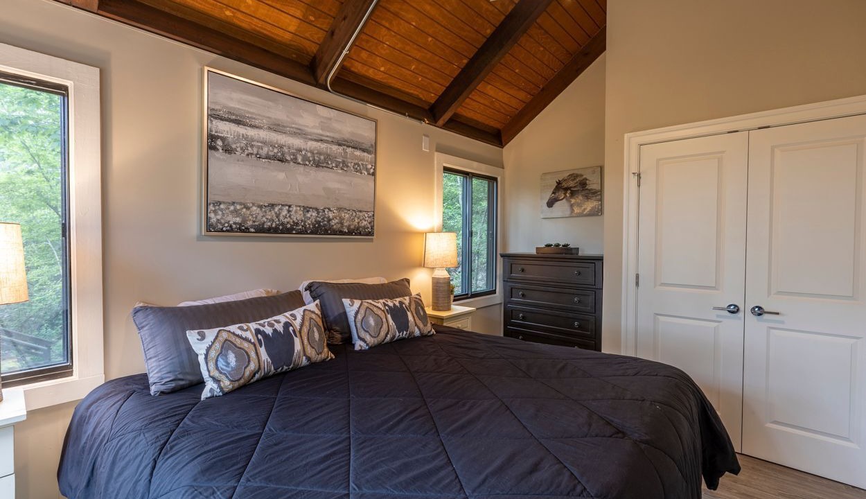 Photo of Bedroom in Wintergreen