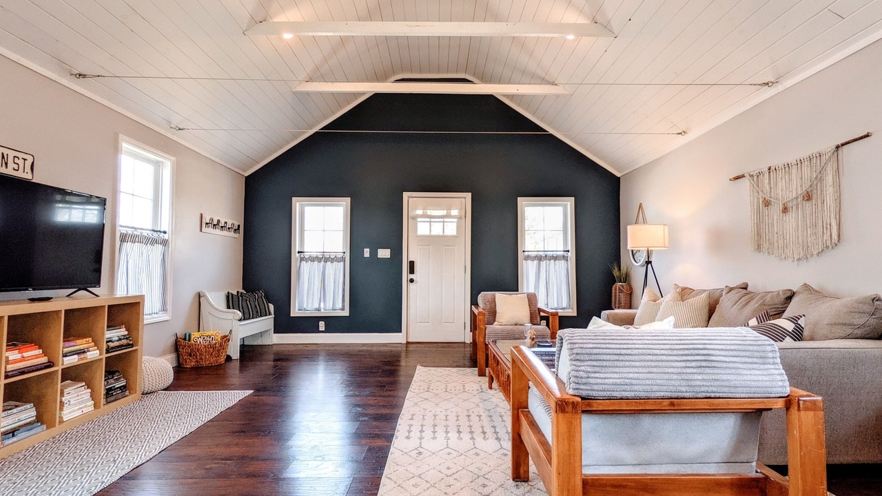 Photo of Livingroom in Three Oaks