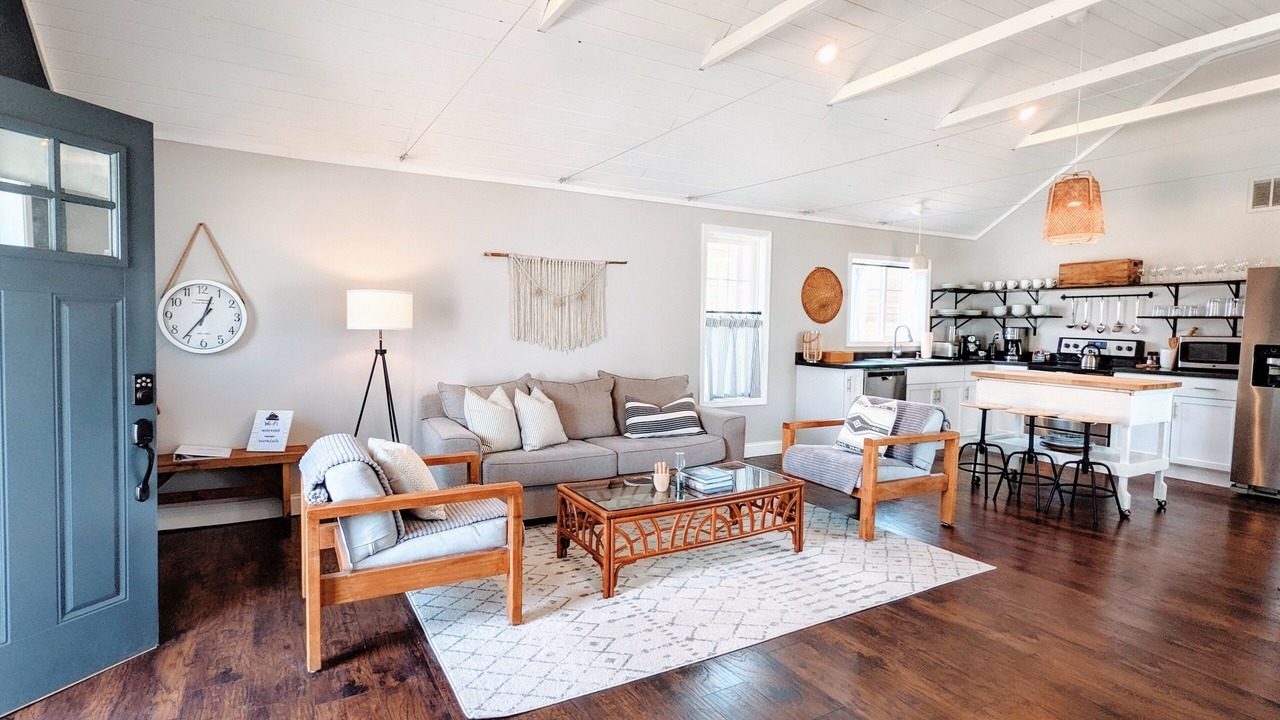 Photo of Livingroom in Three Oaks
