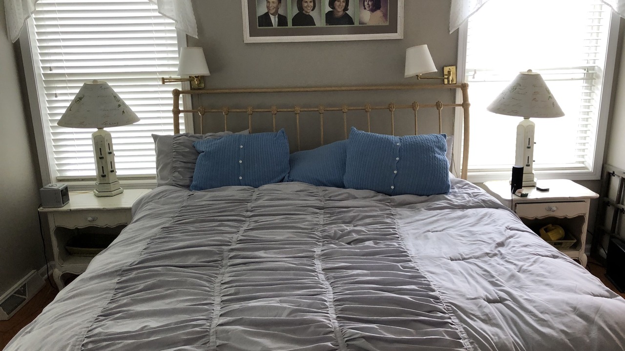Photo of Bedroom in Cassopolis