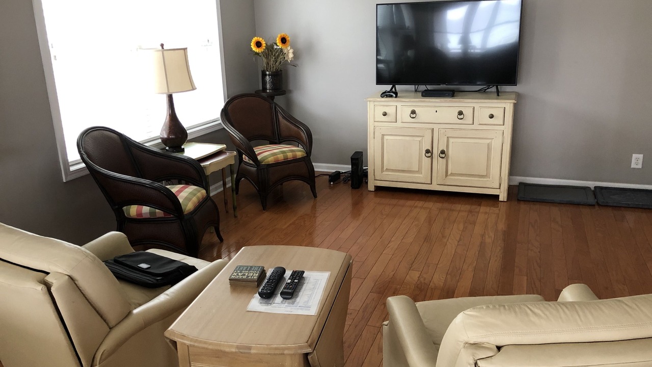 Photo of Livingroom in Cassopolis