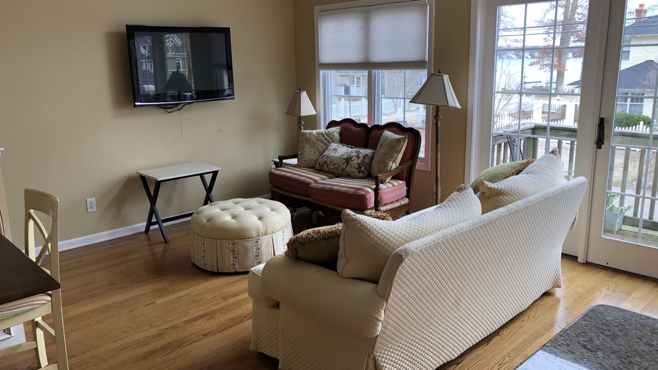 Photo of Livingroom in Cassopolis