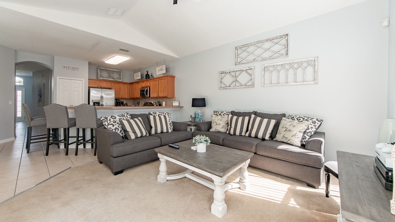 Photo of Livingroom in Tuscan Ridge