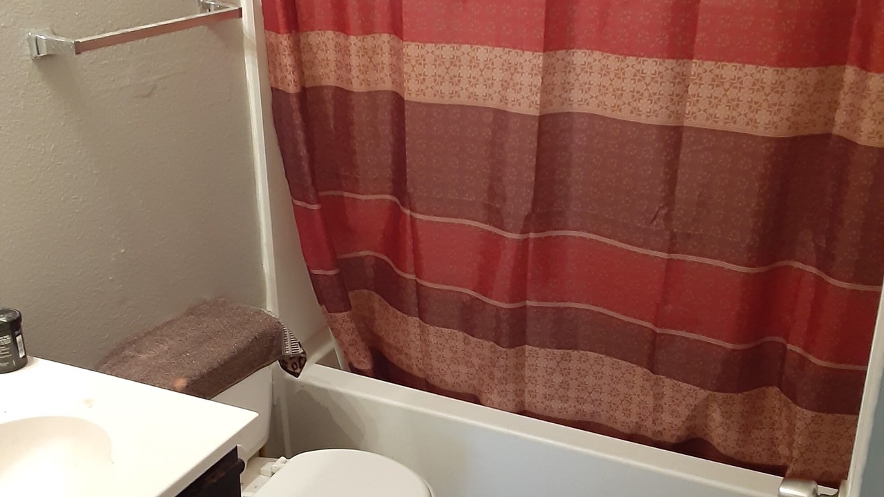 Photo of Bathroom in Harlandale