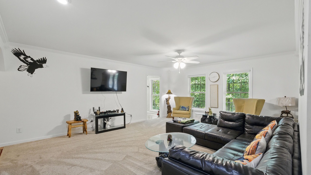 Photo of Livingroom in Salem