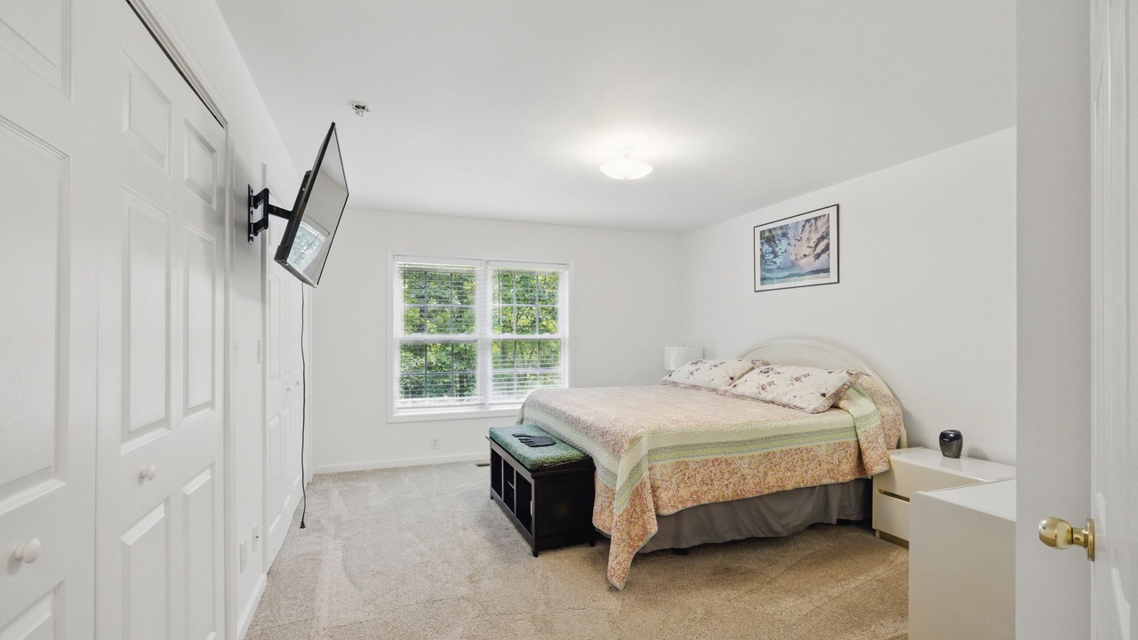 Photo of Bedroom in Salem