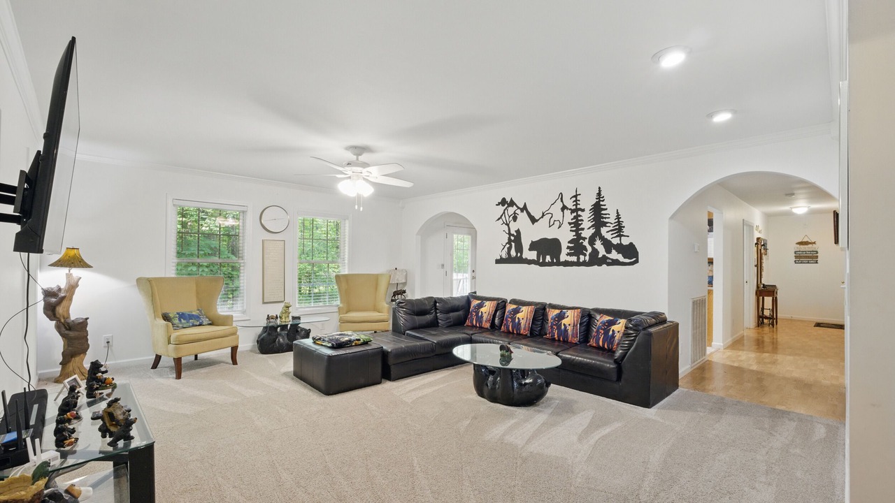 Photo of Livingroom in Salem