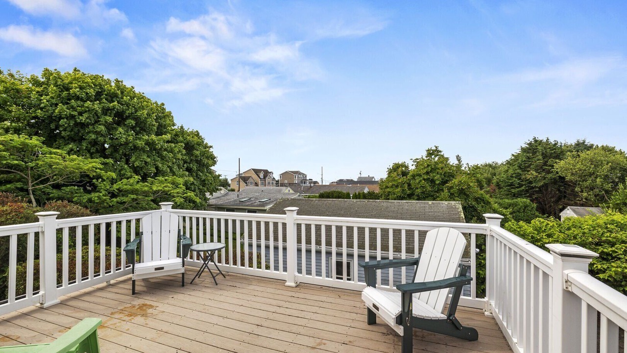 Photo of Outdoor in Eastward Look