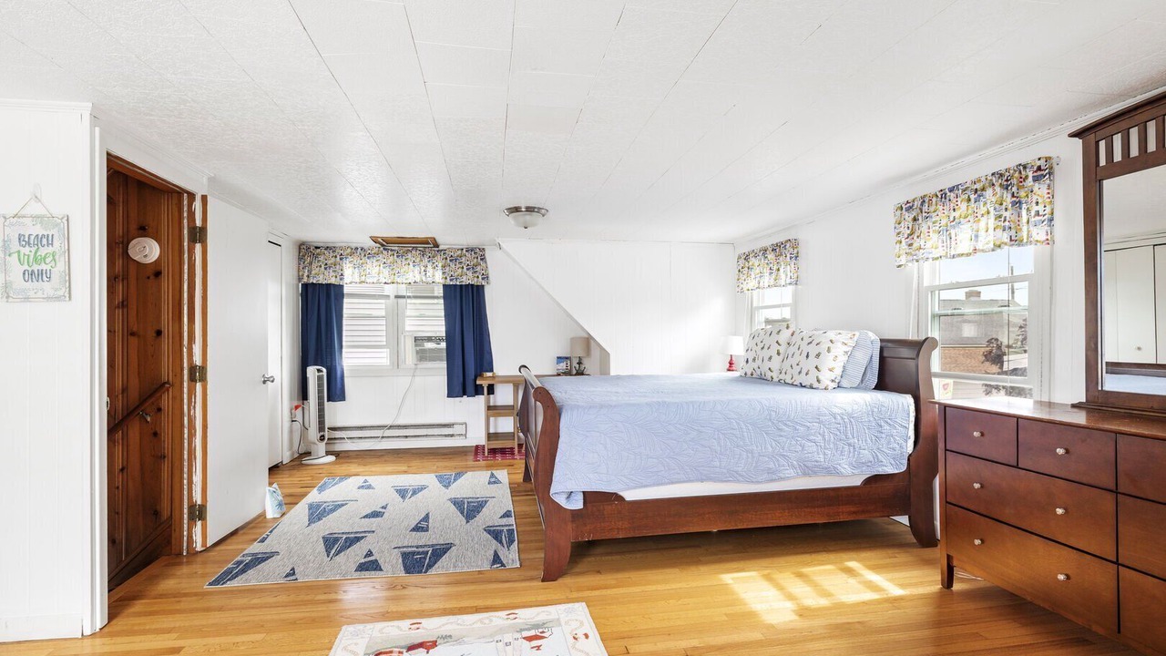 Photo of Bedroom in Eastward Look