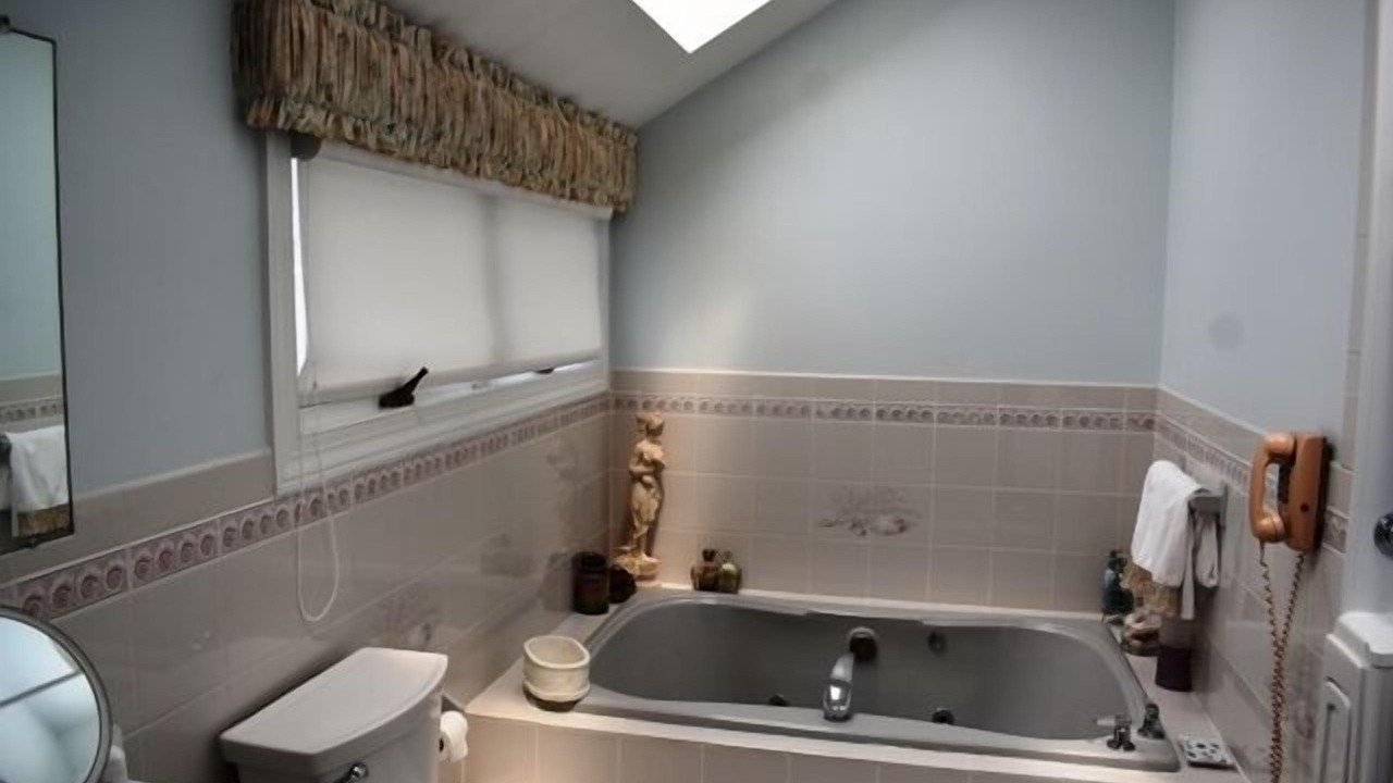 Photo of Bathroom in Gardens