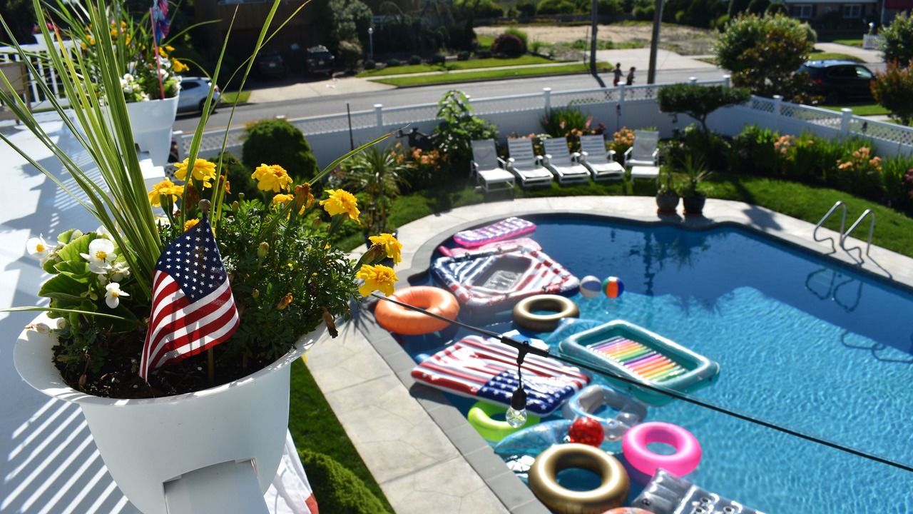 Photo of Outdoor in Gardens