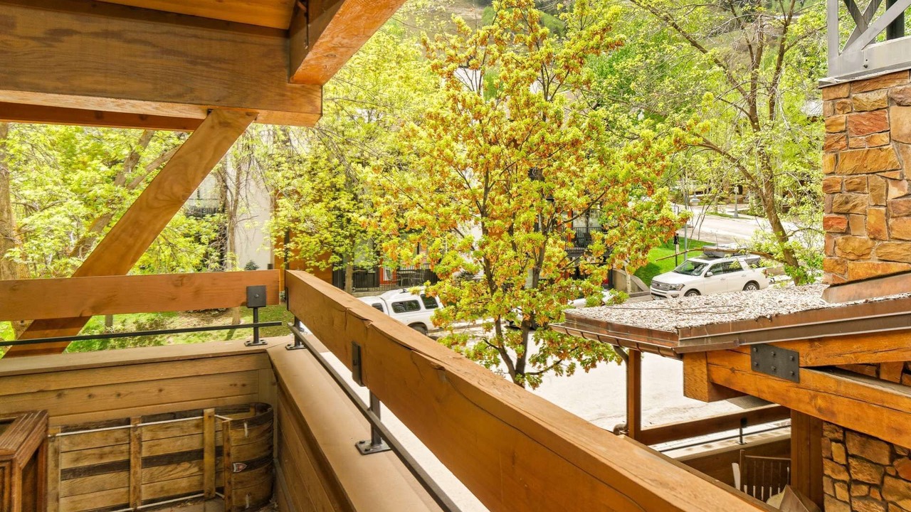 Photo of Patio Balcony in Aspen