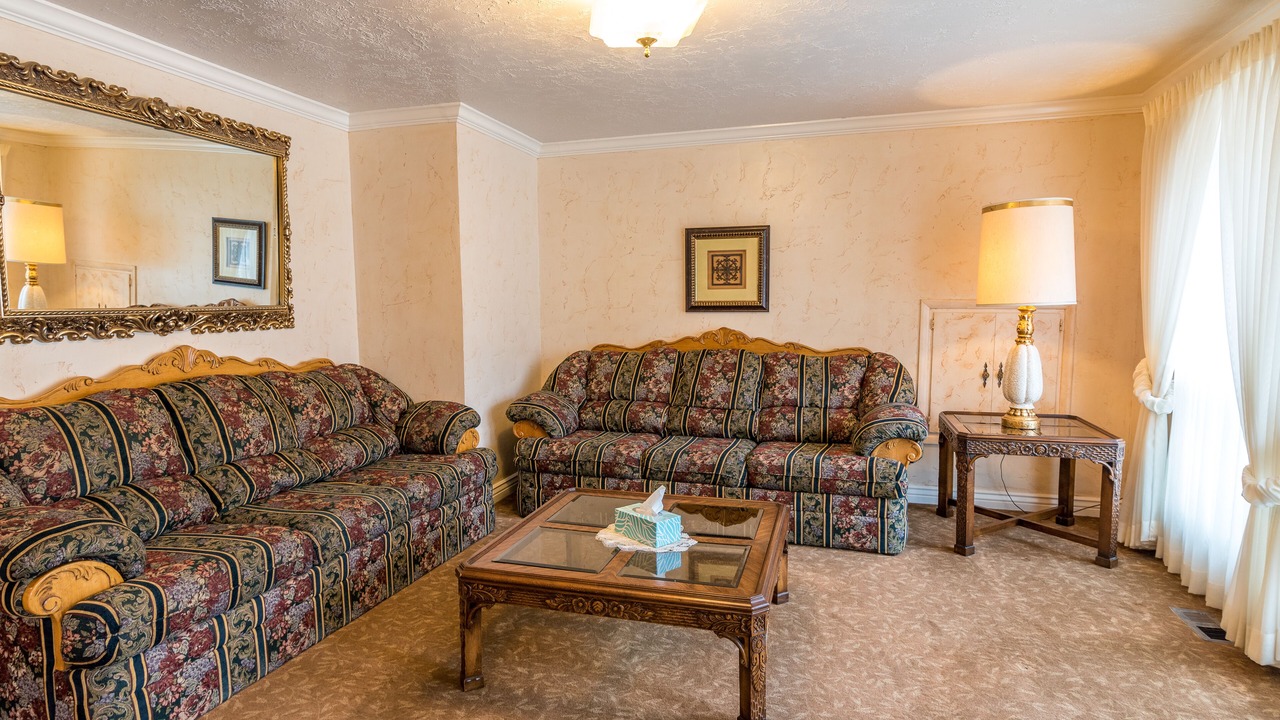 Photo of Livingroom in Farmington