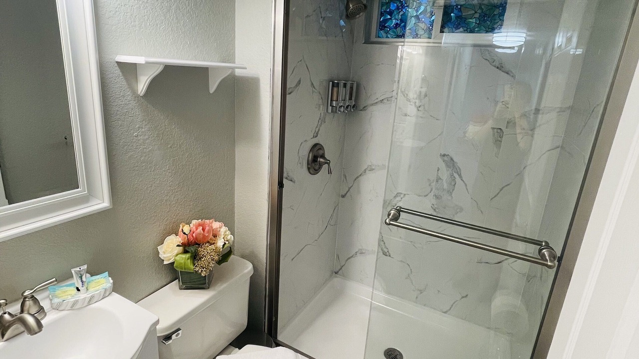 Photo of Bathroom in Aurora