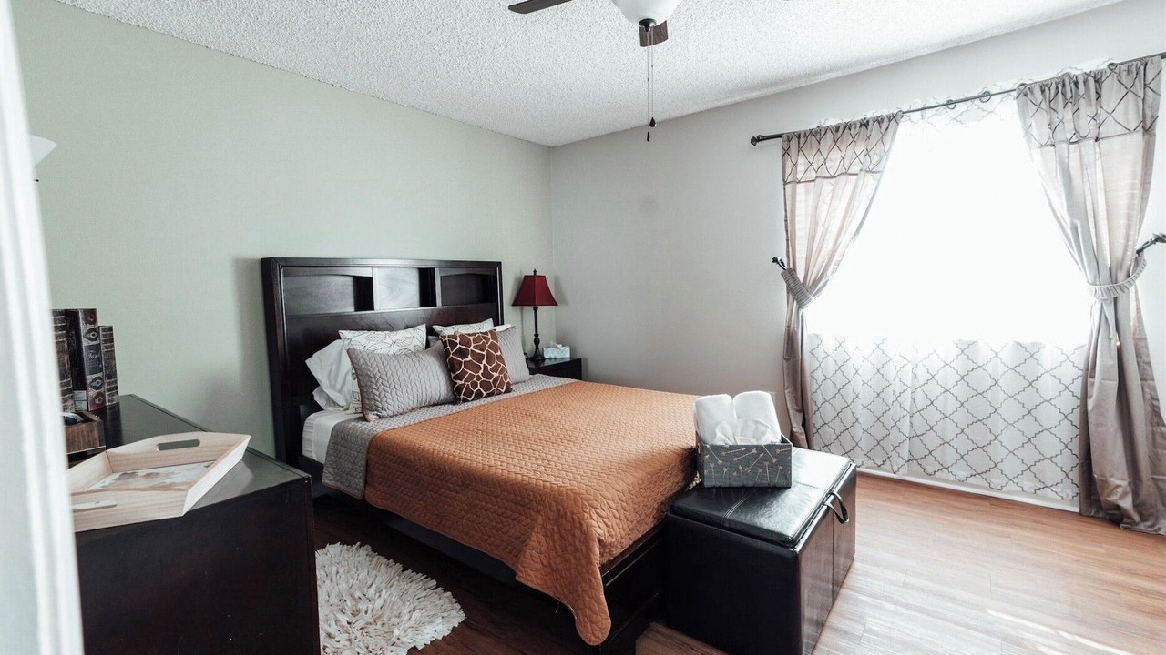 Photo of Bedroom in Aurora
