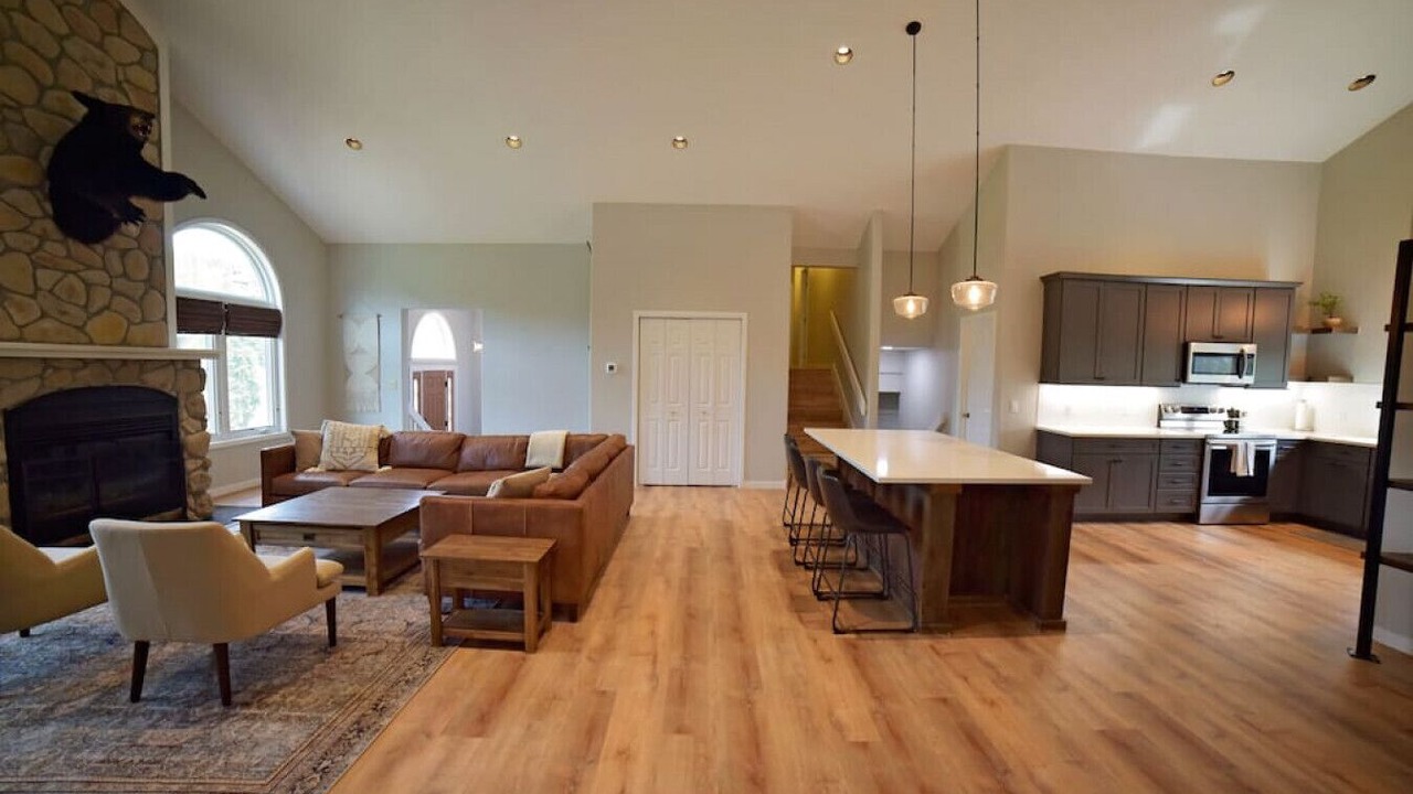 Photo of Bedroom in Three Peaks