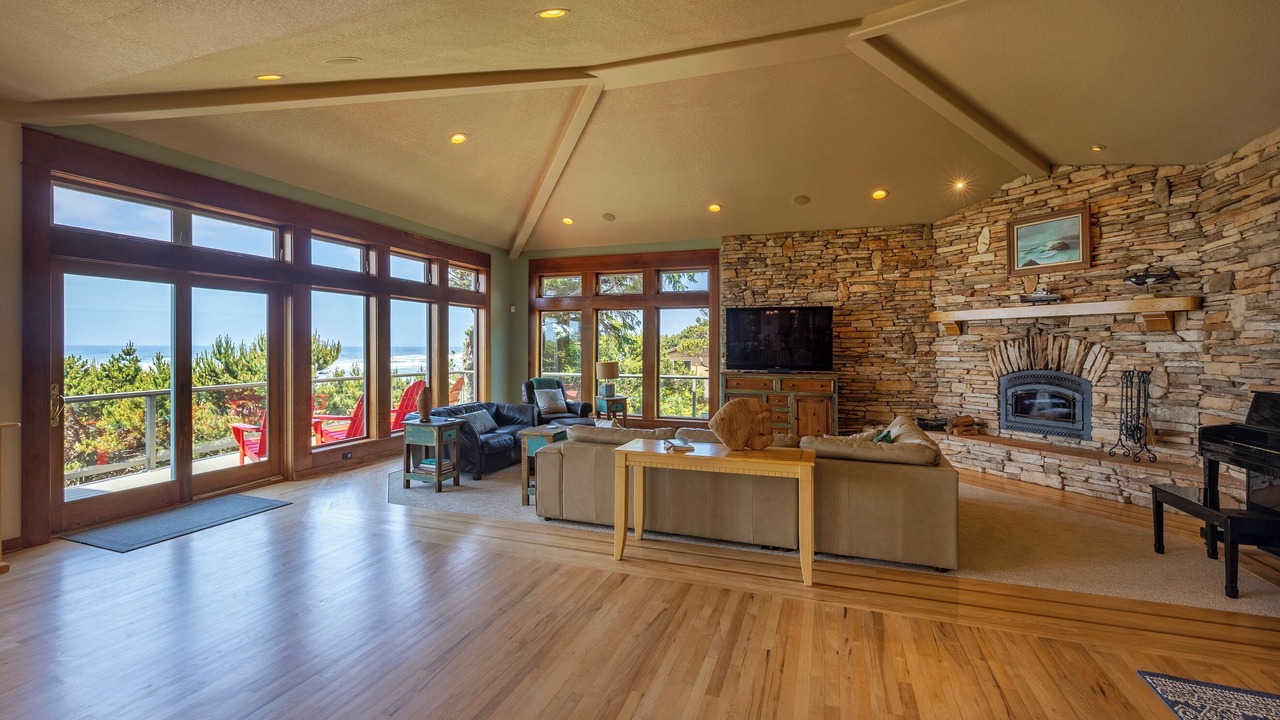 Photo of Livingroom in Seal Rock