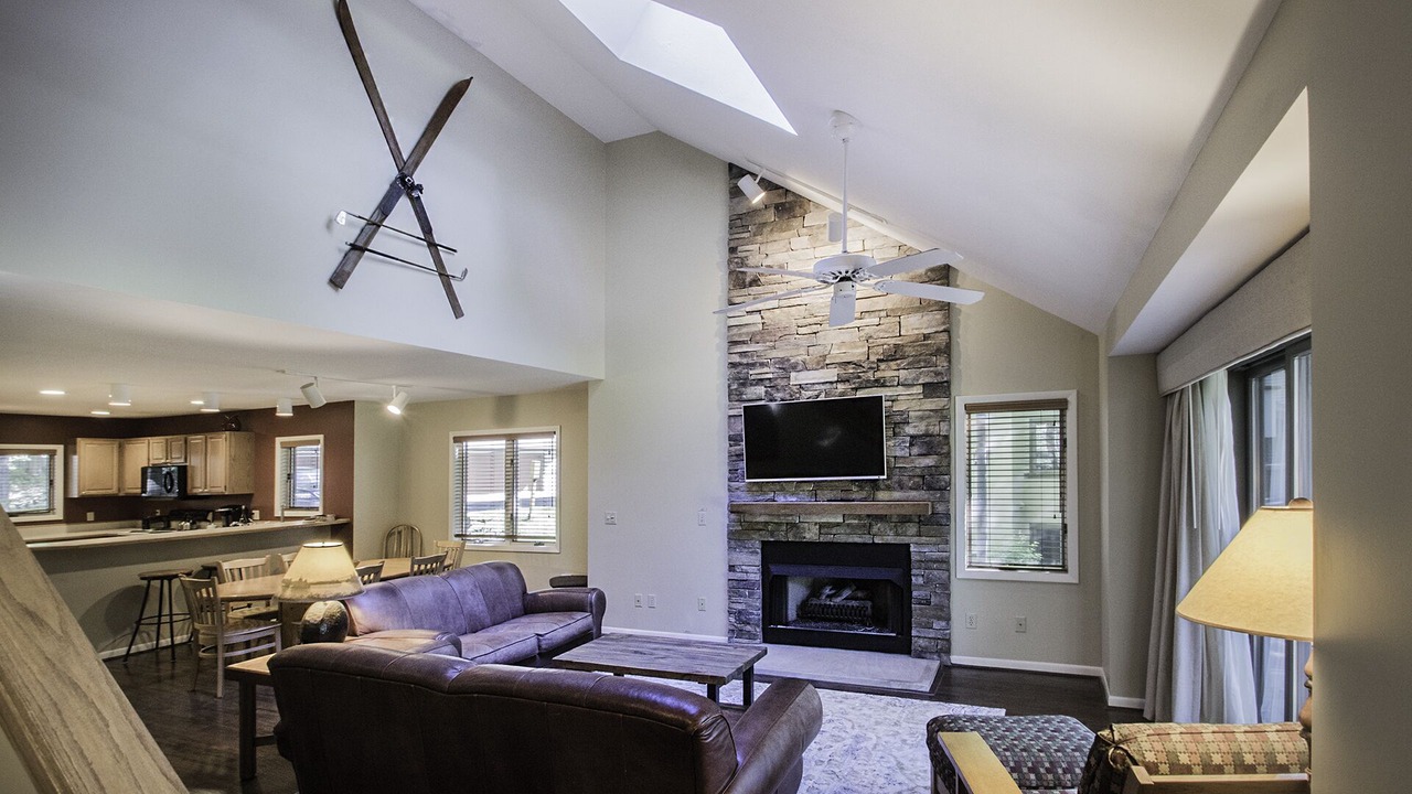 Photo of Livingroom in Thompsonville