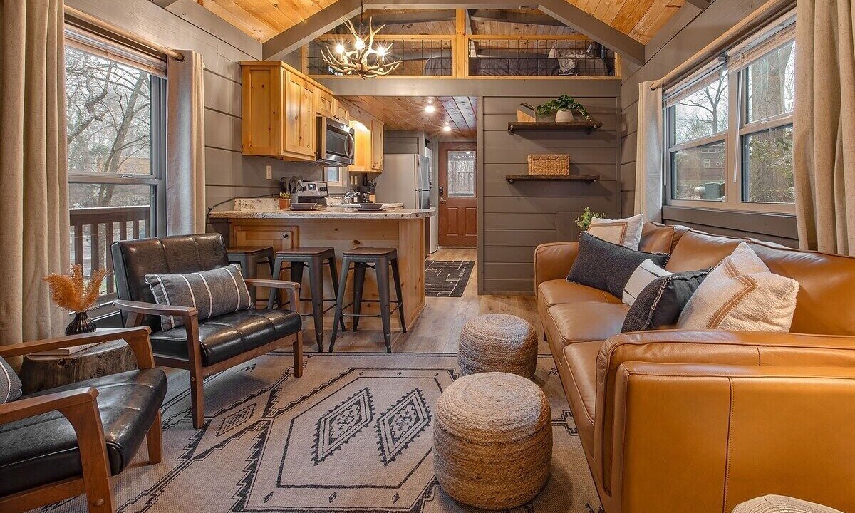 Photo of Livingroom in Lookout Valley Neighborhood Association